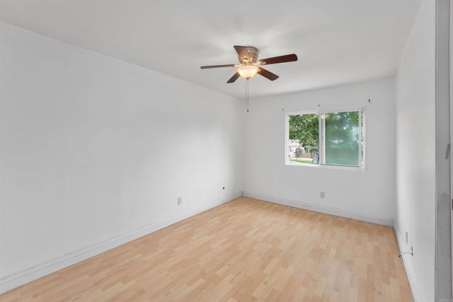 1220 Hoover Street, Escondido CA: https://media.crmls.org/mediaz/dc101bf5-27a3-4168-b2ce-3cac1f10a74b.jpg