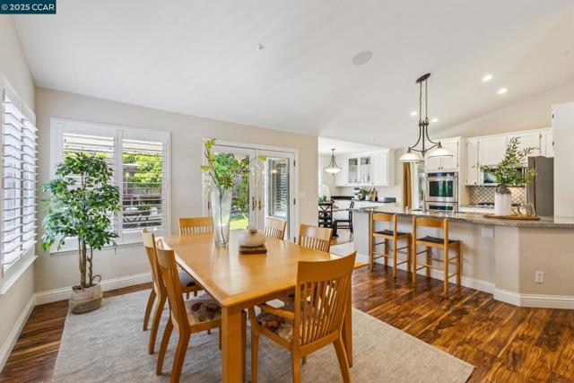 2232 Normandy Cir, Livermore CA: https://media.crmls.org/mediaz/dc1038f8-48a6-46c3-acef-8ada6d836245.jpg