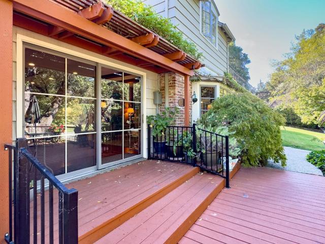 2155 Geri Lane, Hillsborough CA: https://media.crmls.org/mediaz/dc104598-07b1-420b-b236-8459aac7b5c5.jpg