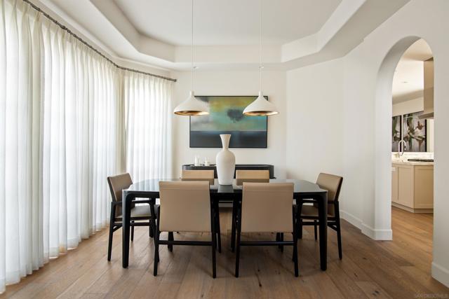 7729 Ivanhoe Avenue, La Jolla CA: https://media.crmls.org/mediaz/dc1297f3-2976-40af-8a8d-aff8a126ed03.jpg