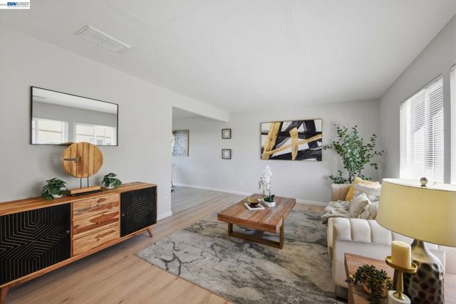 Image 3 of 39 For 34597 Bluestone Cmn