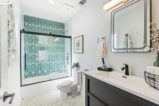 Details for 958 106th Avenue, Oakland, CA 94603