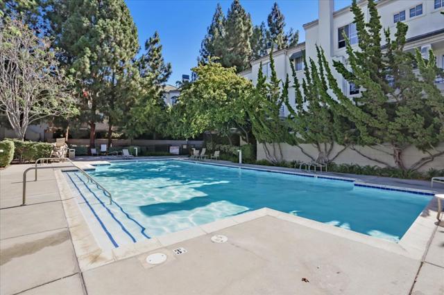 Image 2 of 8 For 425 Navaro Way 118