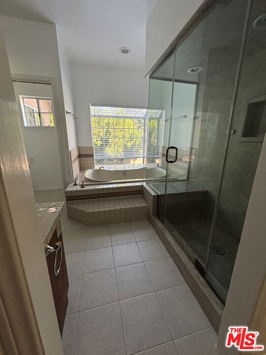 19021 Kilfinan Street, Porter Ranch CA: https://media.crmls.org/mediaz/dc147b9c-23ca-4d9d-9f5d-3edd389c3a75.jpg