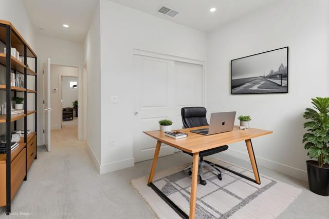 1129 Esther Court, Palo Alto CA: https://media.crmls.org/mediaz/dc150e9e-1fb7-4b5e-b4e4-cd5b4c690eae.jpg