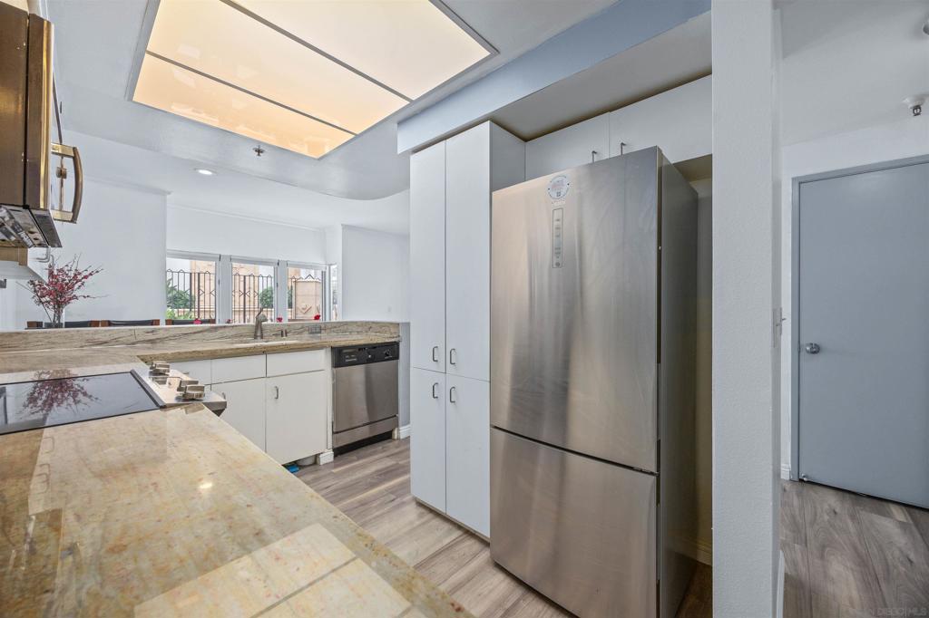 620 State St - photo 17