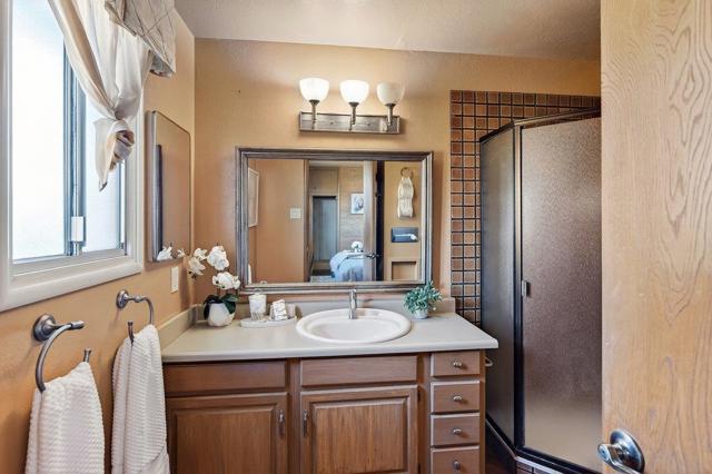 725 Palm Avenue, South San Francisco CA: https://media.crmls.org/mediaz/dc17a4d8-2d4f-4b39-9e21-e3515c774a39.jpg