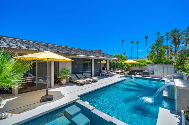 76 Princeton Drive, Rancho Mirage CA: https://media.crmls.org/mediaz/dc191e4d-2cf9-4270-9178-9ddb4376ecd3.jpg