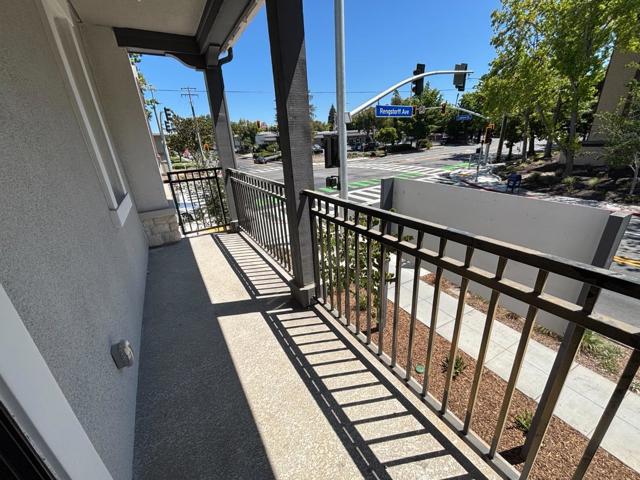598 S Rengstorff Avenue, Mountain View CA: https://media.crmls.org/mediaz/dc194aa0-7a56-4c86-8915-46c24754fe88.jpg