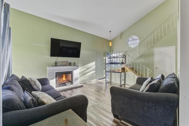 Detail Gallery Image 6 of 18 For 320 Rolling Hills Ln, San Marcos,  CA 92069 - 3 Beds | 2 Baths