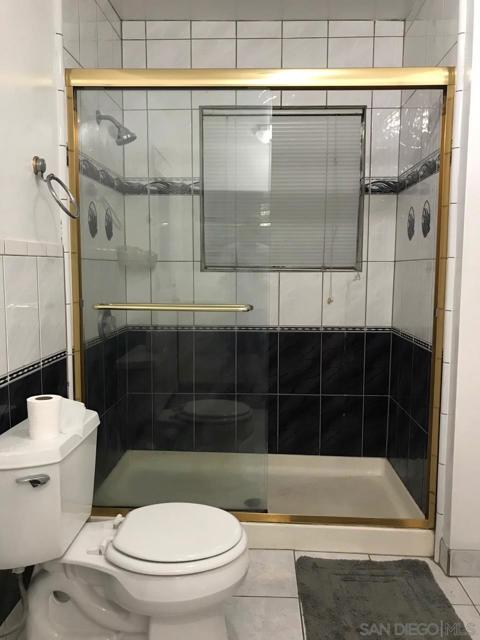 4727 Choctaw Dr., San Diego CA: https://media.crmls.org/mediaz/dc1b9e96-964e-44f8-9ed2-abd1547081e4.jpg