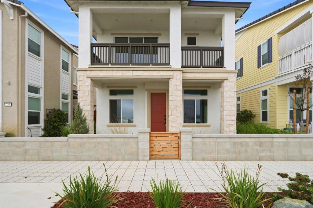 735 Windward Court