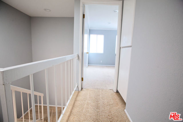 4365 Mclaughlin Avenue, Los Angeles CA: https://media.crmls.org/mediaz/dc1cc5dc-f7ed-4d4a-8620-4ad0bbdcaae2.jpg