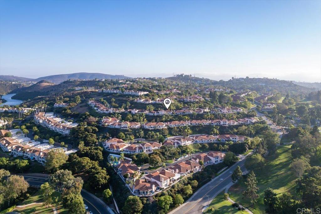 https://media.crmls.org/mediaz/dc1cfe83-e723-4b4b-8b03-151849e462e9.jpg?preset=X-Large