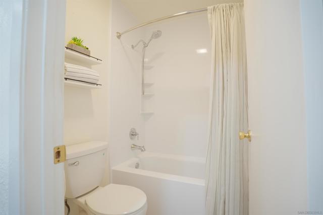 6321 Caminito Luisito, San Diego CA: https://media.crmls.org/mediaz/dc1d08cc-47ec-48a4-97fe-ac8716b0f3bf.jpg