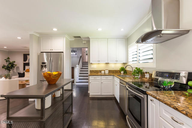 11442 Brainard Avenue, Sylmar CA: https://media.crmls.org/mediaz/dc1dd96a-2beb-42dd-846f-4d782e1ab723.jpg