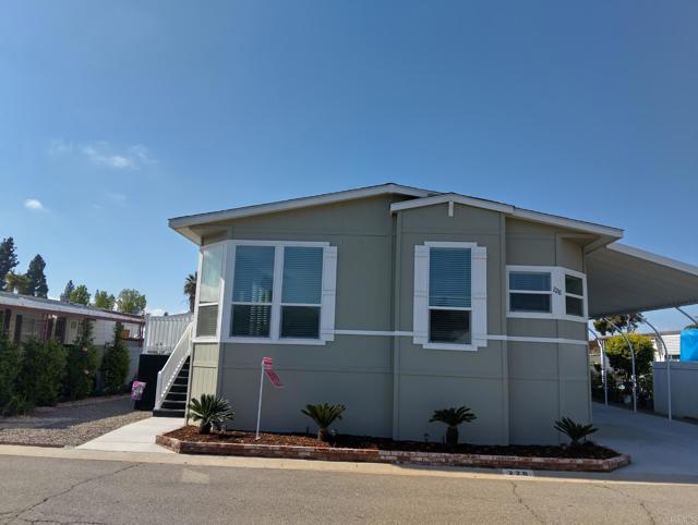 200 N El Camino Real, Oceanside CA: https://media.crmls.org/mediaz/dc1f2a8b-ef4b-4108-a4e6-8a1f31213fbf.jpg
