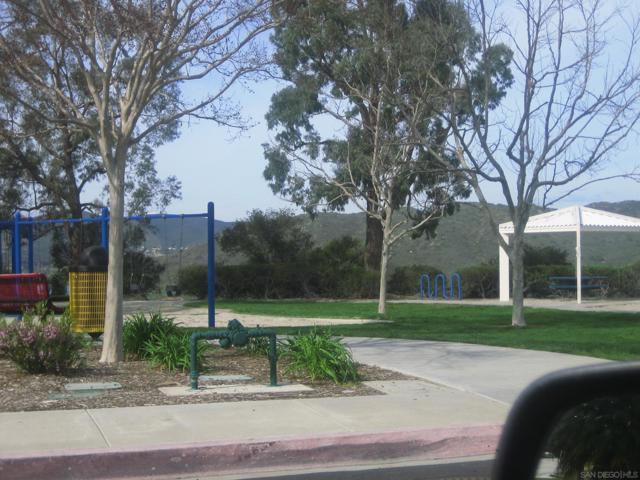 11342 Village ridge Rd, San Diego CA: https://media.crmls.org/mediaz/dc1fc925-bfe4-4717-a7db-77fe8d3212b1.jpg