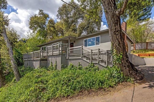 21525 Madrone Drive, Los Gatos CA: https://media.crmls.org/mediaz/dc200d92-2c3e-4b8c-b3df-d5fa40c86473.jpg