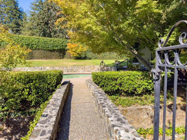 2155 Geri Lane, Hillsborough CA: https://media.crmls.org/mediaz/dc2023cd-abbd-487e-8cd2-eb5d8802ebb4.jpg
