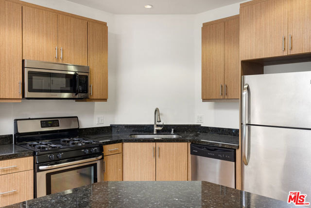 1408 W WASHINGTON Boulevard, Los Angeles CA: https://media.crmls.org/mediaz/dc205773-8ff3-4c05-8407-f45c36c76a7d.jpg