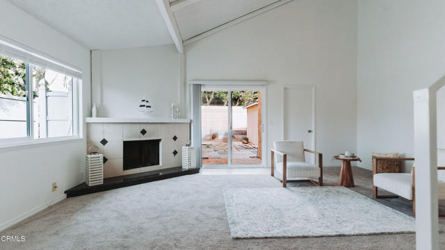 1020 Dunes Street, Oxnard CA: https://media.crmls.org/mediaz/dc20d57e-f42d-413d-b25e-ad1fdf85b9d8.jpg