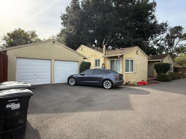 1859 Woodland Avenue, East Palo Alto CA: https://media.crmls.org/mediaz/dc21d425-f9b1-4dc5-acaa-1f7320430581.jpg