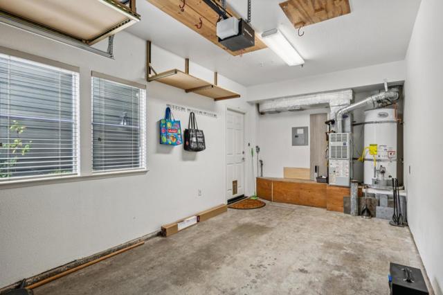 600 Willow Road, Menlo Park CA: https://media.crmls.org/mediaz/dc222284-c7ca-4f92-aa36-ec231652f4a1.jpg