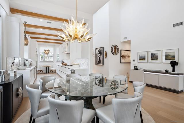 3334 Caminito Cabo Viejo, Del Mar CA: https://media.crmls.org/mediaz/dc26179c-f245-49e6-8c7c-b3d6d95ba9d0.jpg
