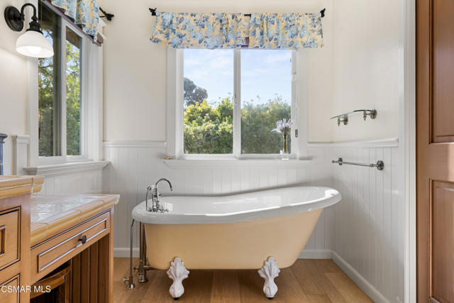 2008 Goldenrod Court, Westlake Village CA: https://media.crmls.org/mediaz/dc2634cf-3994-4ce1-8645-943c11f8c750.jpg