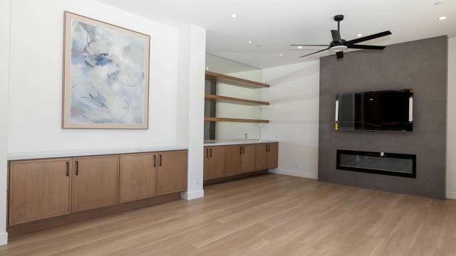 Image 8 of 28 For 79777 Kingston Drive