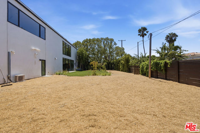 2106 Glyndon Avenue photo 52