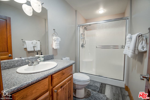 8732 Rainbow Avenue, Kings Beach CA: https://media.crmls.org/mediaz/dc27513d-ad74-4427-aa8a-22b9e9443b34.jpg