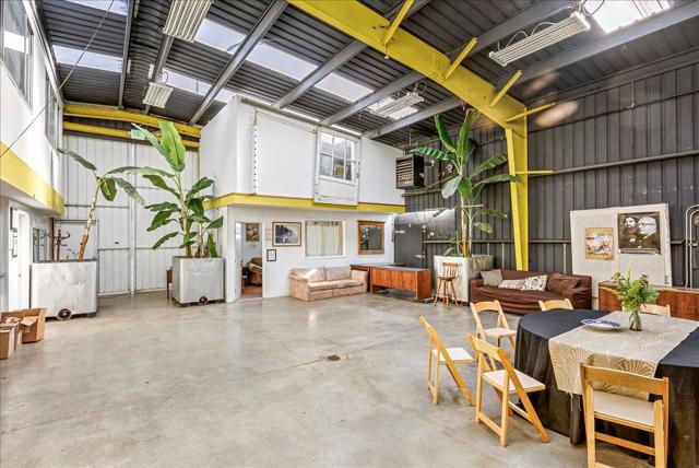 371 Calabasas Road, Watsonville CA: https://media.crmls.org/mediaz/dc2852cb-ded6-40e7-9e69-af2c927adc63.jpg