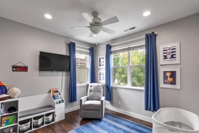 2107 Gullane Way, Gilroy CA: https://media.crmls.org/mediaz/dc28b56d-c0e4-4982-b2c8-c9f744242e25.jpg