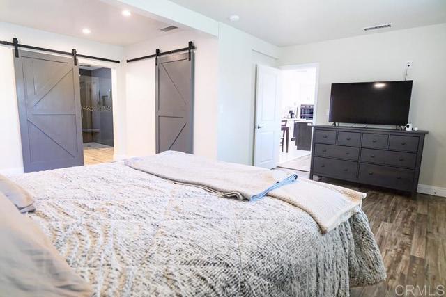 2394 Dryden Avenue, El Cajon CA: https://media.crmls.org/mediaz/dc29b0ff-8dd3-400f-b1b9-ae15169840f6.jpg