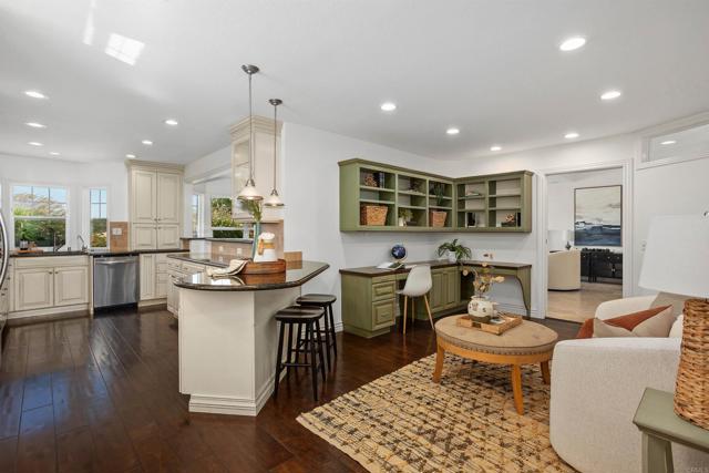 Detail Gallery Image 13 of 30 For 3664 Lorimer Ln, Encinitas,  CA 92024 - 5 Beds | 4 Baths