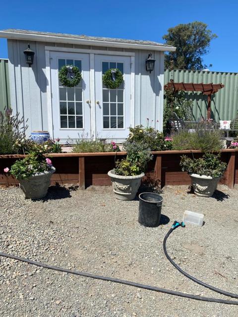 1537 School Road, San Juan Bautista CA: https://media.crmls.org/mediaz/dc2abe66-0021-4999-9aab-5bf7d687bfed.jpg