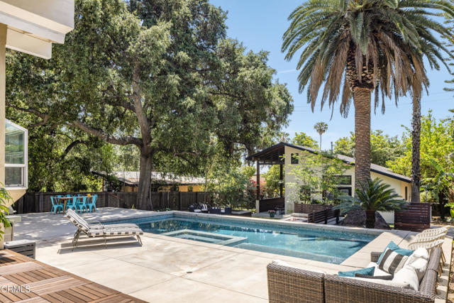 Detail Gallery Image 17 of 28 For 448 W Montecito Ave, Sierra Madre,  CA 91024 - 4 Beds | 2/1 Baths