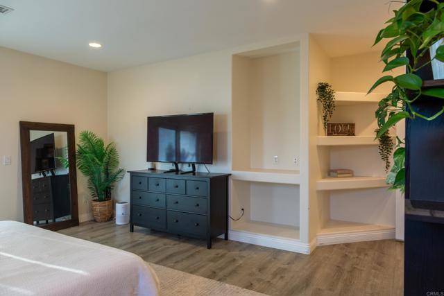 Detail Gallery Image 20 of 46 For 1657 Coronado Ave, Spring Valley,  CA 91977 - 5 Beds | 3/1 Baths