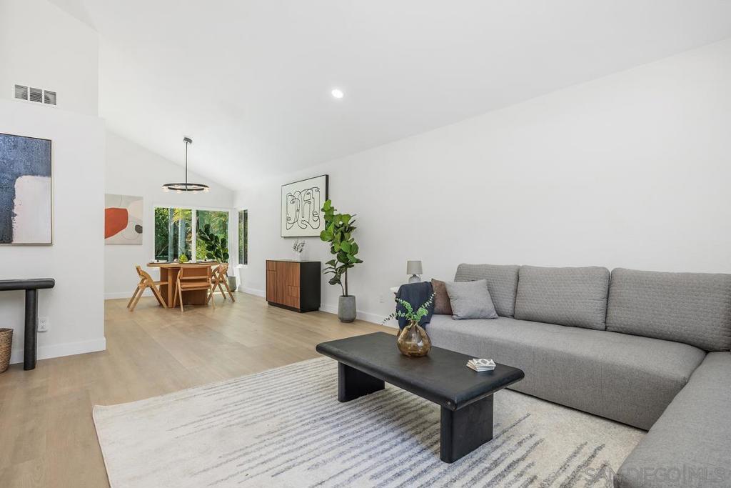 MLS #250034280SD img 8