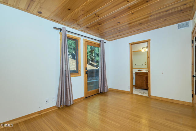 Detail Gallery Image 26 of 75 For 11461 Riverwood Dr, Sunland,  CA 91040 - 3 Beds | 2 Baths