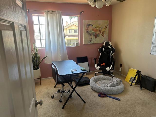 402 Calle Corazon, Oceanside CA: https://media.crmls.org/mediaz/dc2d593c-fe54-4f9e-9420-8b90a5622d58.jpg