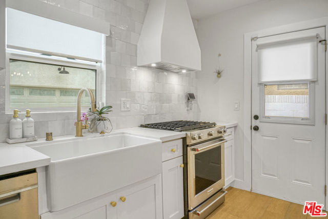 7868 Naylor Avenue, Los Angeles CA: https://media.crmls.org/mediaz/dc2d8ab3-55c4-4b6d-8252-f2b86ac710f5.jpg