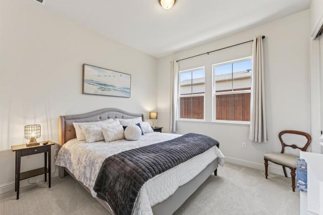 585 Santa Lucia Way, Marina CA: https://media.crmls.org/mediaz/dc2e2e0e-5957-4521-a575-4d135a44ac51.jpg