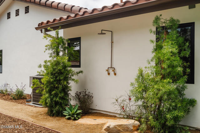 1207 Westridge Drive, Ventura CA: https://media.crmls.org/mediaz/dc2eb6e0-03d1-4836-bf99-c0d18c3f28d8.jpg