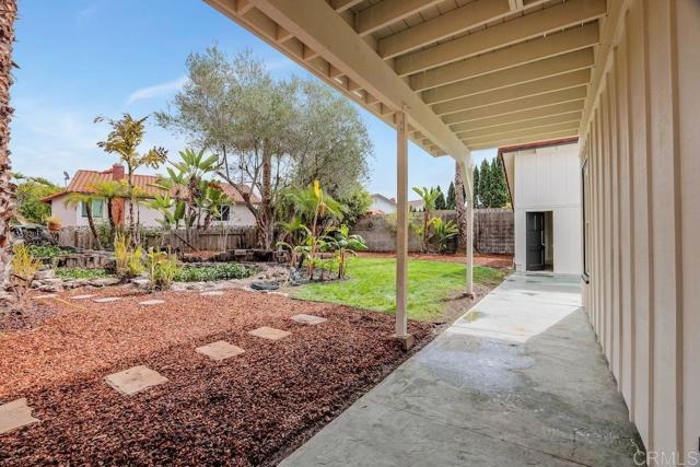 Detail Gallery Image 29 of 36 For 1583 Avenida De Los Lirios, Encinitas,  CA 92024 - 4 Beds | 3 Baths