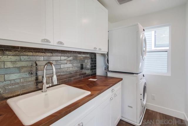 5051 Hawley, San Diego CA: https://media.crmls.org/mediaz/dc302569-0900-4b6c-ba70-11756621a016.jpg