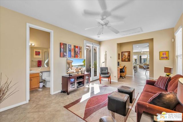 109 Shoreline Drive, Rancho Mirage CA: https://media.crmls.org/mediaz/dc312786-dd23-4b0a-aae6-cbcc257ded6e.jpg