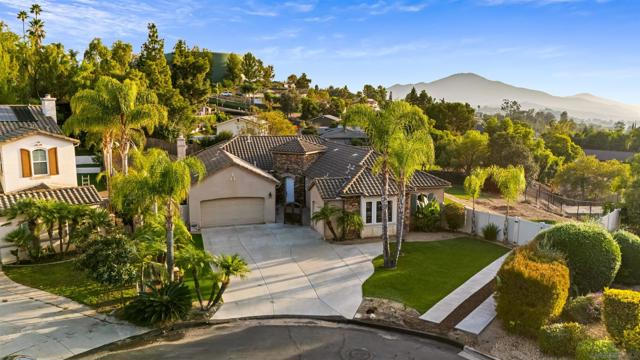 2157 Hidden Springs Dr, El Cajon CA: https://media.crmls.org/mediaz/dc31c604-9158-42b6-b163-31028893837f.jpg